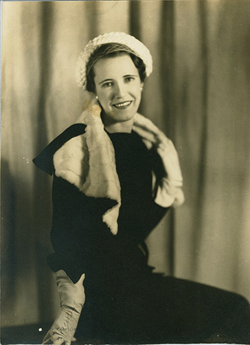 Mrs Kenneth C Allen -nee Elizabeth Denny Brown Wedding Portrait (1934)
