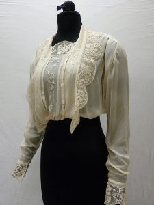 Embroidered Silk Crepe Blouse (1910s); Missouri Historic Costume and Textile Collection, University of Missouri, Columbia