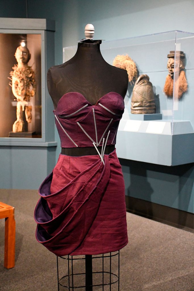 'Jee-Uh-Met-Rick' Dress by Meghan Alexander and Stephanie Graviett (2010) Photograph by Thomas Sharenborg, Rocheport, Missouri